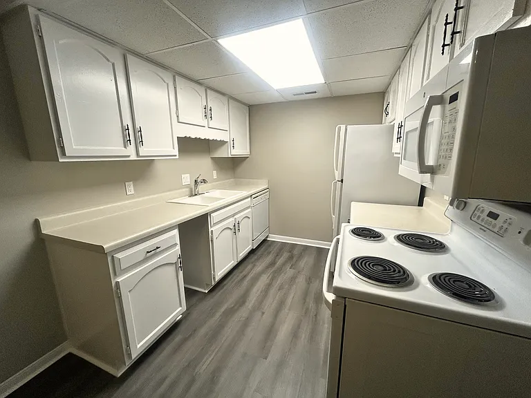 Willow Knolls Apartments — Photo 15