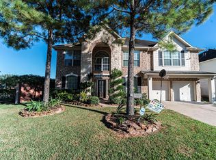 2501 Dry Bank Ln, Pearland, TX 77584