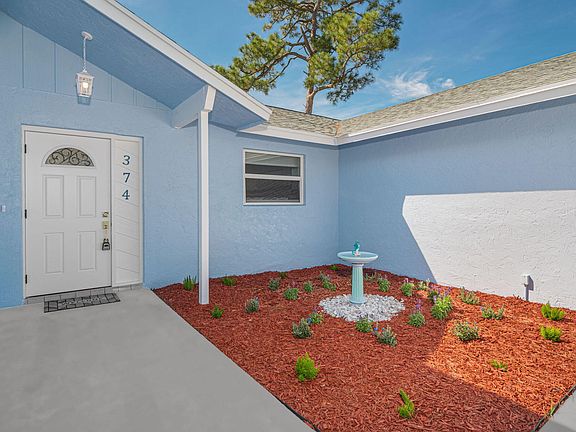 4th image of 374 NE Greenbriar Avenue