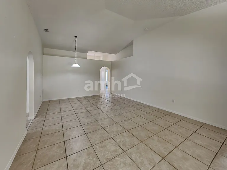 9172 Upstream Ct — Photo 5