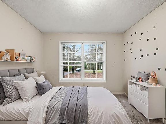 5th image of 4435 Old Fairburn Rd