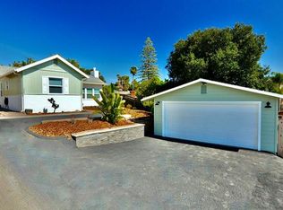 358 Beaumont Dr, Vista, CA 92084