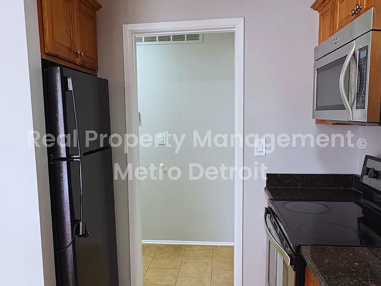 22108 Dante St #115 — Photo 9