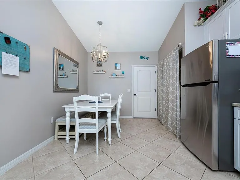 319 Monaco Dr #8 — Photo 14