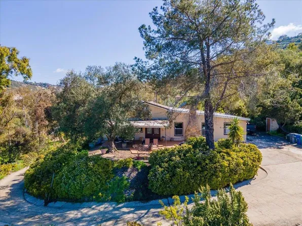 3015 La Cresta Rd, El Cajon, CA 92021