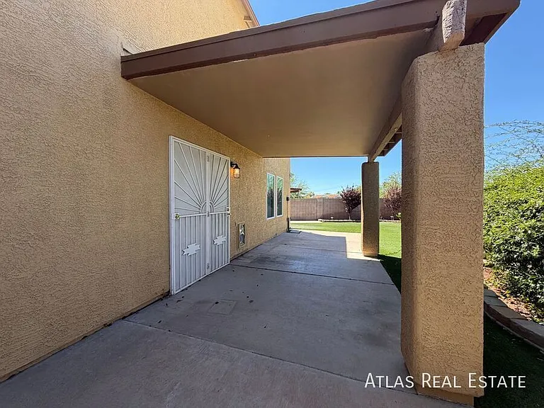 1925 S McConnell Dr — Photo 29