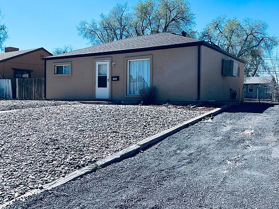 2nd image of 2581 Emilia St