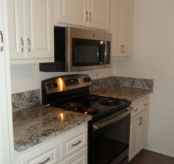 172 Streamwood — Photo 8