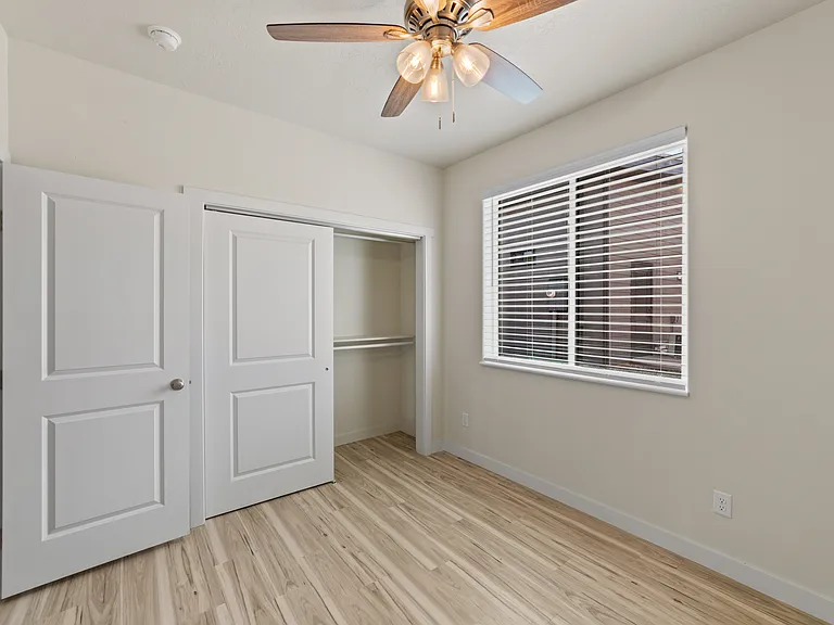 2158 E Bonnies Way — Photo 16