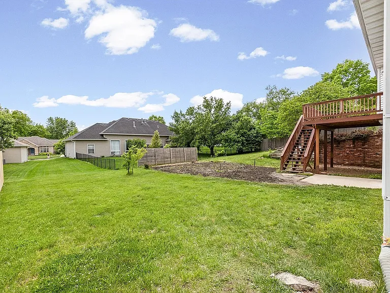 4200 Cedar Crest Ln — Photo 27