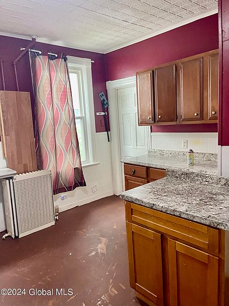 4th image of 1515 Foster Avenue