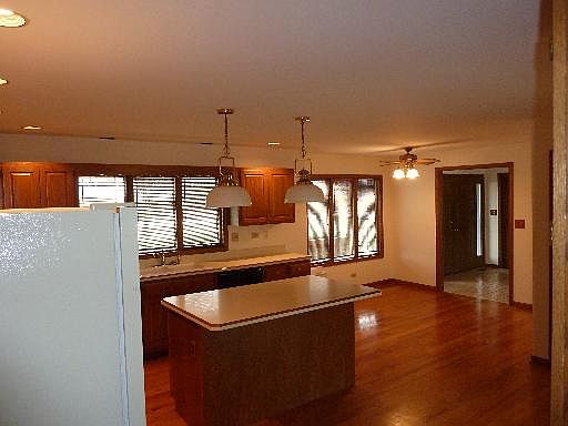 4th image of 19626 Woodside Dr