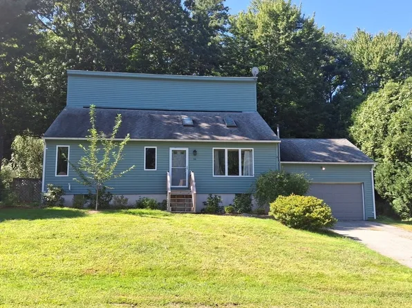 16 Clark St, Belchertown, MA 01007