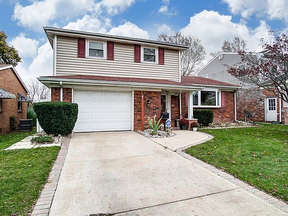 2nd image of 6116 Dellwood Dr