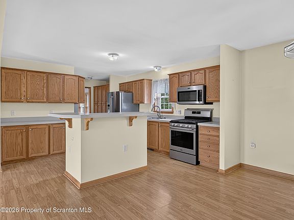 3rd image of 180 Lomery Rd