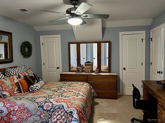 Looking at bedroom from entrance door