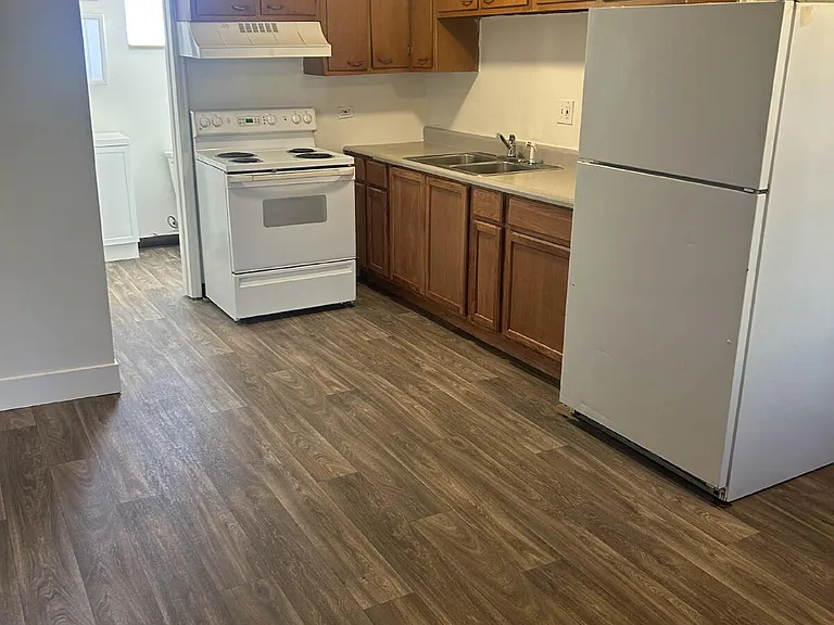 1255 Winona Ct #10 — Photo 7