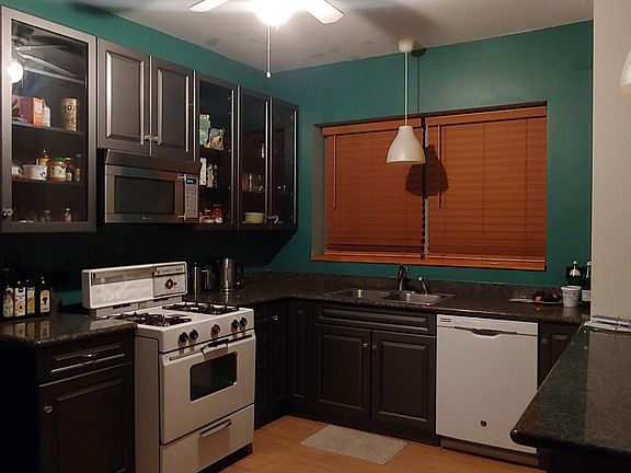 4th image of 3307 S Lituanica Ave #1B