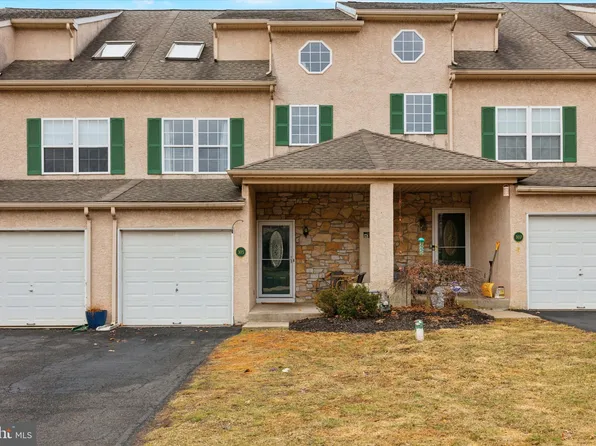 305 Parkview Dr, Souderton, PA 18964