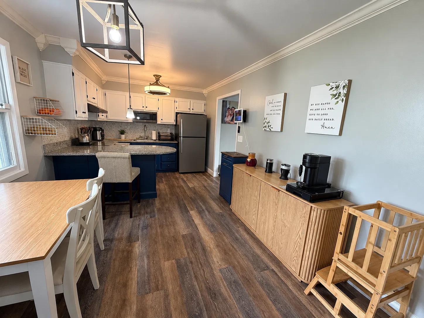 4 bed, 1176 sqft, $2,500 — Photo 1