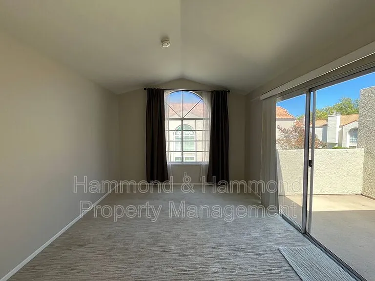22243 Shadow Valley Cir — Photo 18