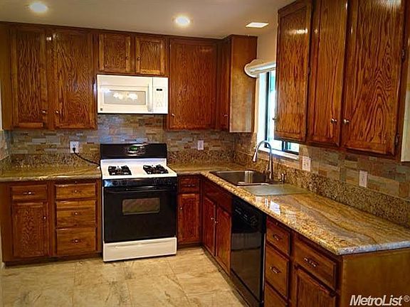 5th image of 3479 Hartvickson Ln