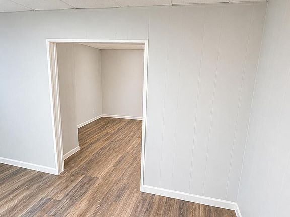 4th image of 1287 Myrtle St Floor 2