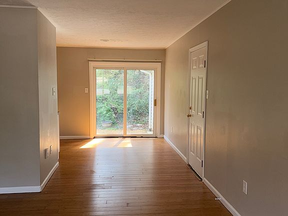 4th image of 940 Glenn Bridge Rd SE