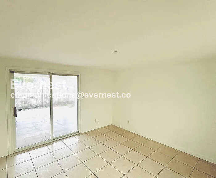 3749 Beechwood Dr — Photo 7