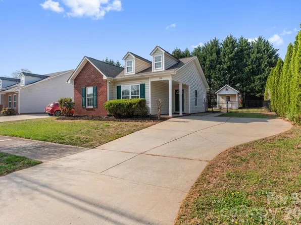 936 Cason St, Belmont, NC 28012