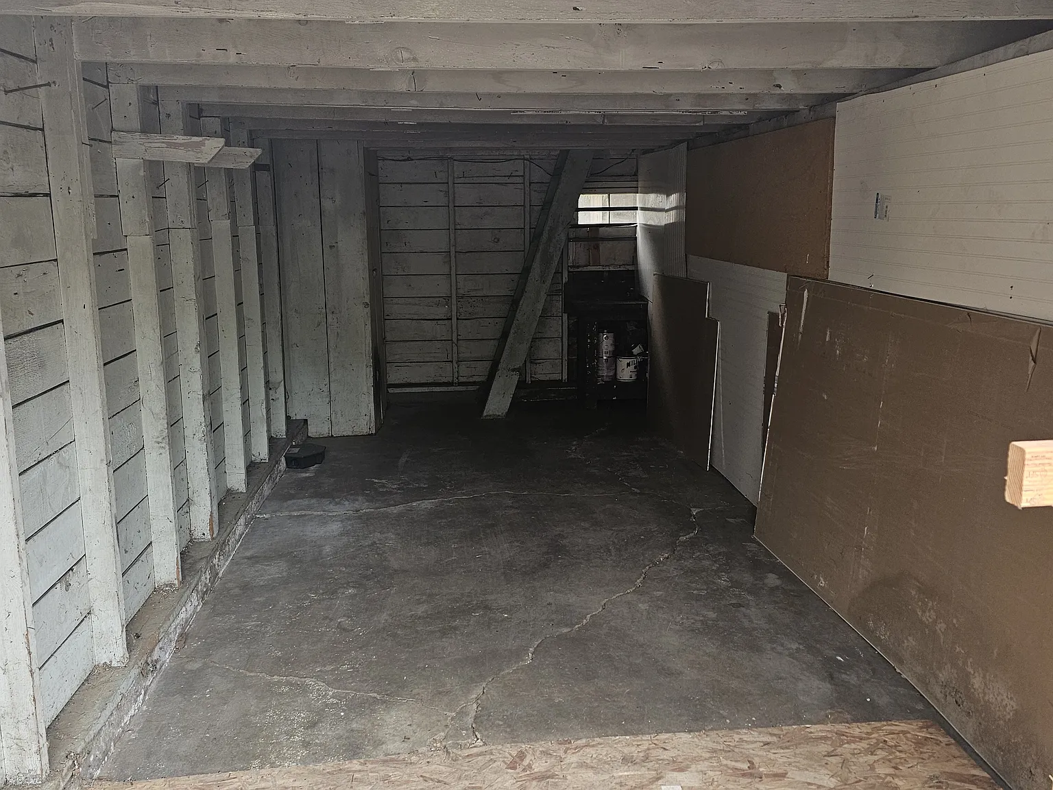 1 bed, 900 sqft, $1,215 — Photo 2
