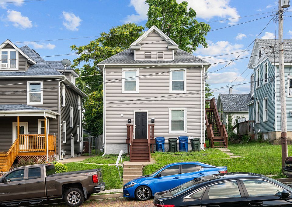 1st image of 411 E 8th St #1