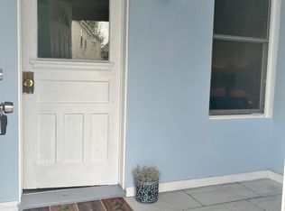 1052 Strong St, Schenectady, NY 12307