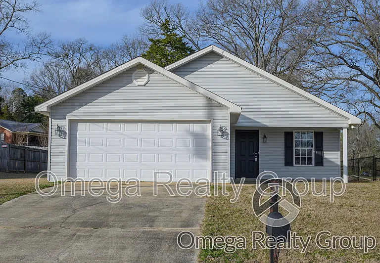 18488 Thoroughbred Dr — Photo 1