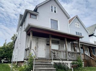 2943 N Holton St #2945, Milwaukee, WI 53212
