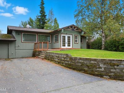 6967 Town And Country Pl, Anchorage, AK, 99502