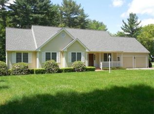 15 Lakeview Rd, Foxboro, MA 02035