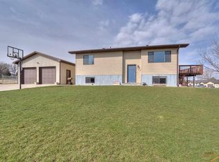 401 Stanley St, Belle Fourche, SD 57717