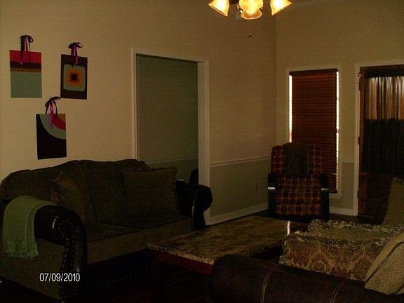 5th image of 104 American Eagle Way