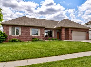 2608 Cottonwood Rd, Ames, IA 50014