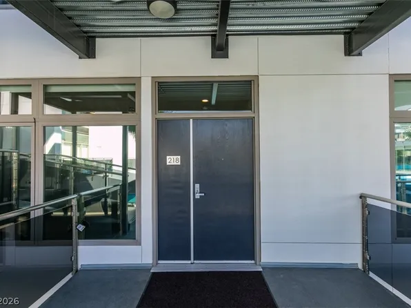 8925 W Flamingo Rd Unit 218, Las Vegas, NV 89147