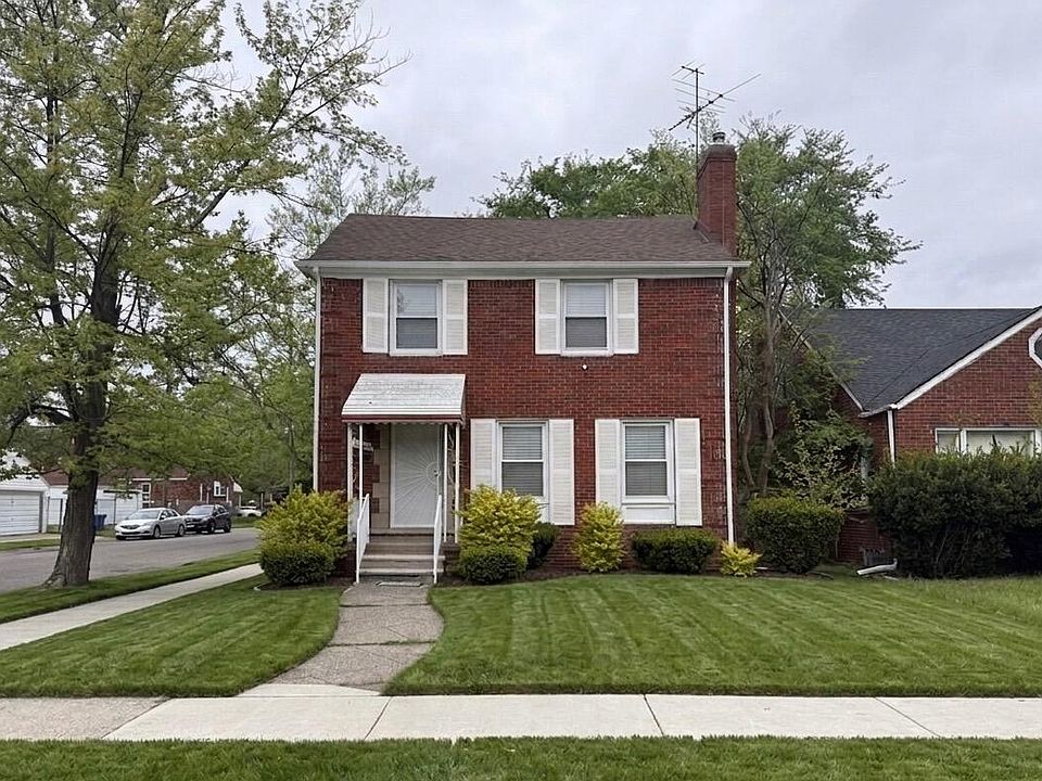 1st image of 10903 Roxbury St