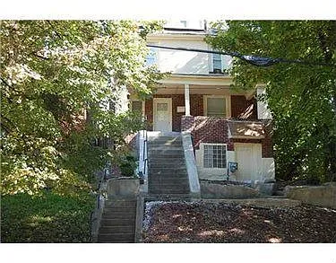 522 Francis St photo 1