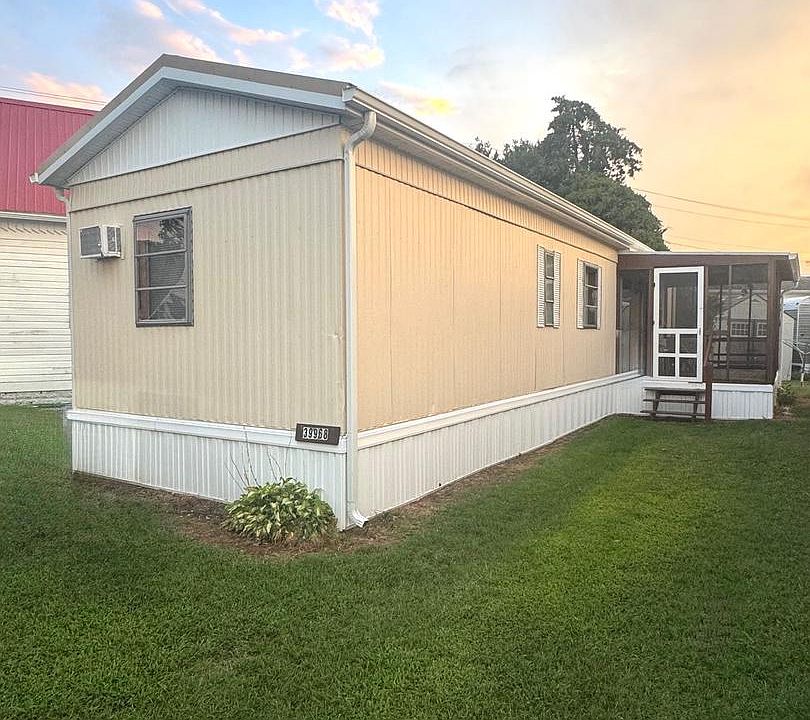 1st image of 39968 W Oliver Cir