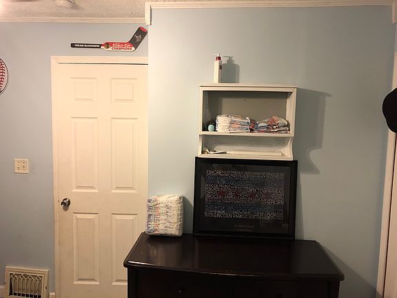 2nd bedroom main floor 