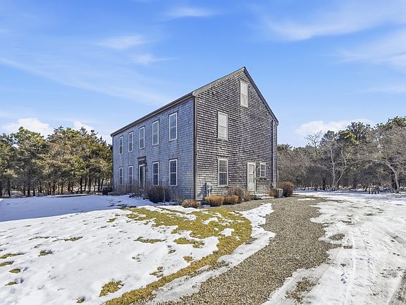 3rd image of 20 Rudder Ln