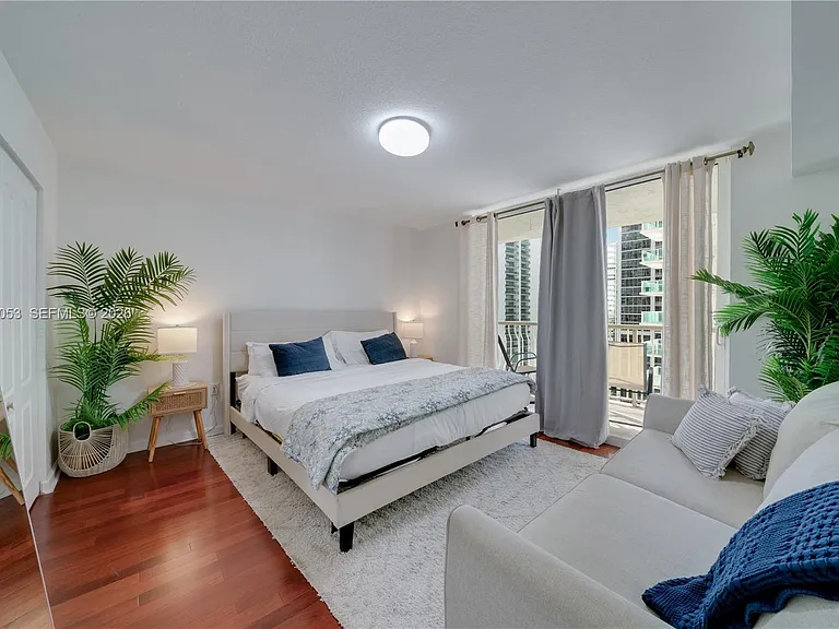 1200 Brickell Bay Dr #1705 — Photo 19