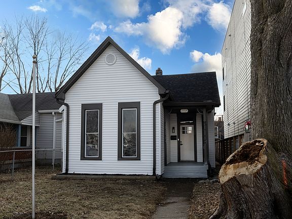 2nd image of 1117 Woodlawn Ave
