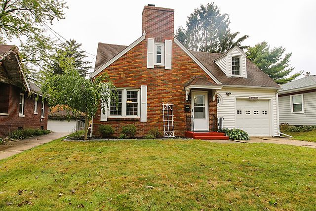 1st image of 323 Hollister Ave