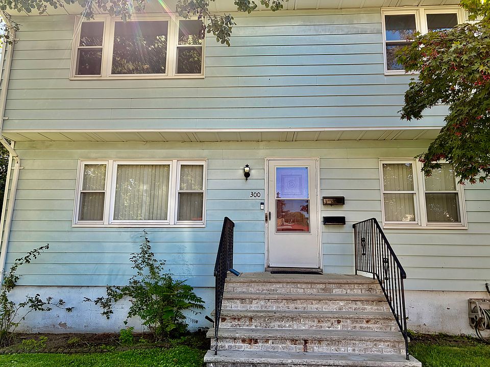 1st image of 85 Wood Pl
